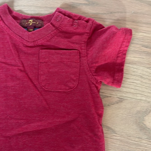 Tee - Picture 2 of 4